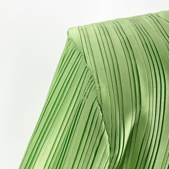 Aiifos Philipa Pleated Long Sleeve Cut Out Gown in Jade Green - Picture 11 of 13